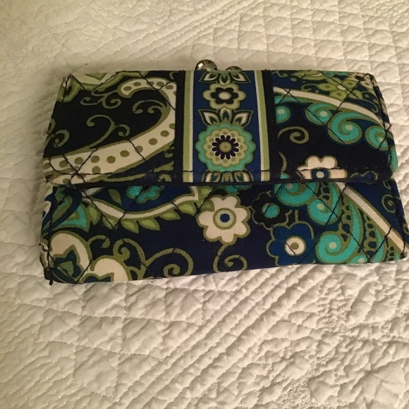 Vera Bradley trifold wallet - Picture 2 of 4